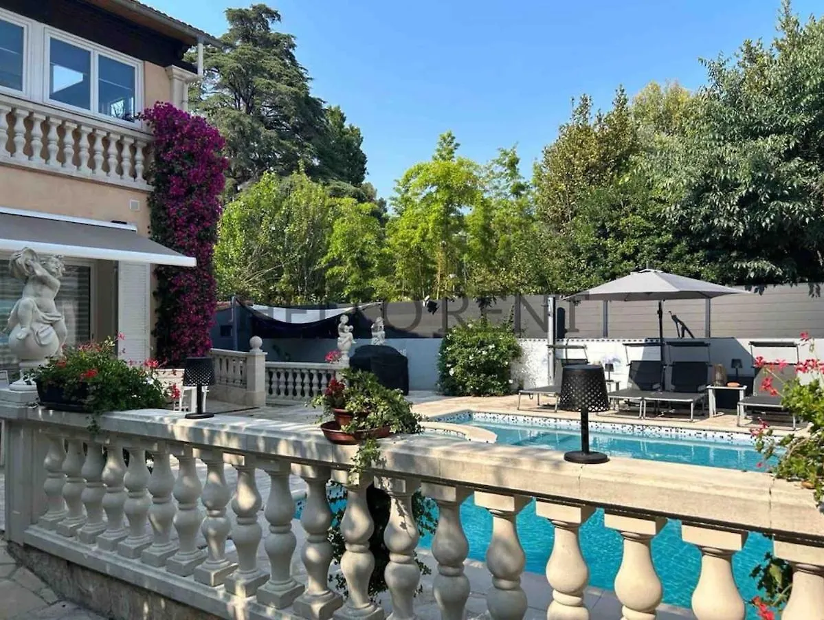 Grande Villa Cannes Centre Havre De Paix Francie